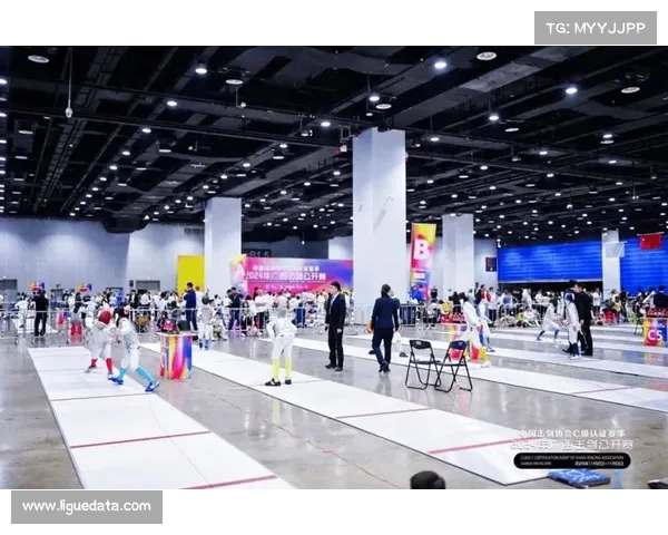 2025年玉屏青少年击剑比赛激情开赛 引领青春剑客竞技热潮 2025年玉屏青少年击剑比赛激情开赛 引领青春剑客竞技热潮